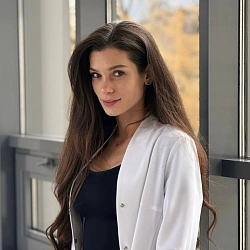 Старостина Евгения Александровна
